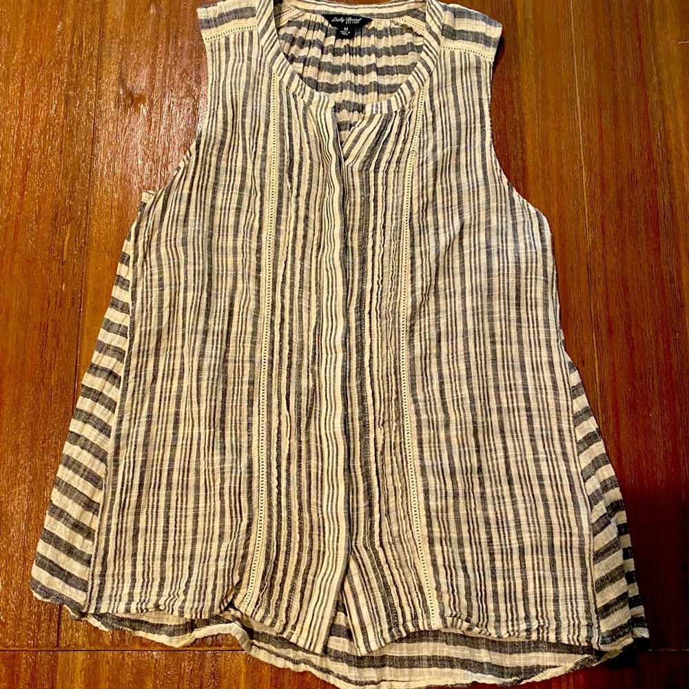 Lucky Brand Women’s Sleeveless Button up Medium